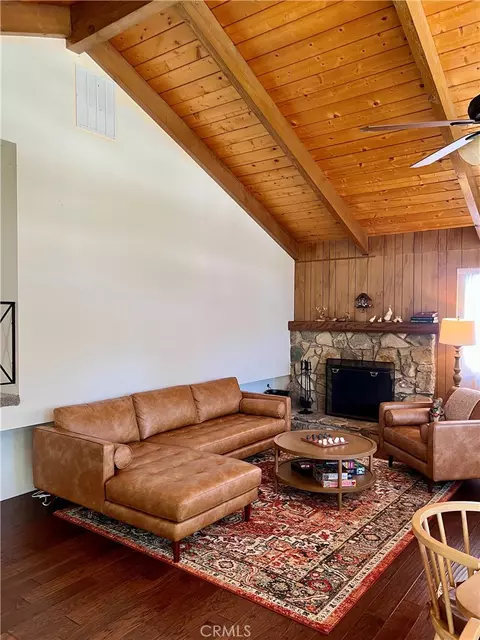 Living - 855 Bergschrund Dr, Crestline, CA 92325 photo 4 of 7