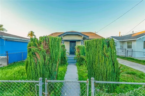Exterior - 315 W Cedar, Compton, CA 90220 photo 1 of 6