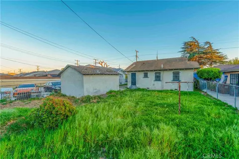 Exterior - 315 W Cedar, Compton, CA 90220 photo 5 of 6