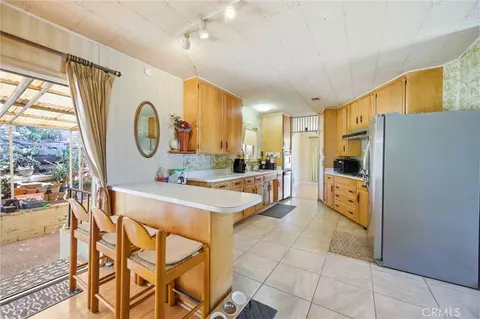 Kitchen - 1276 Oasis, Escondido, CA 92026 photo 4 of 4