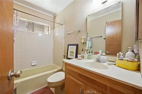 Bath - 1276 Oasis, Escondido, CA 92026 photo 1 of 3