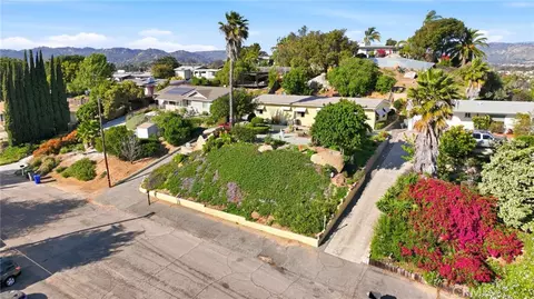 View/Area - 1276 Oasis, Escondido, CA 92026 photo 3 of 14