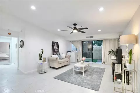 700 W 3rd St #A104, Santa Ana, CA 92701