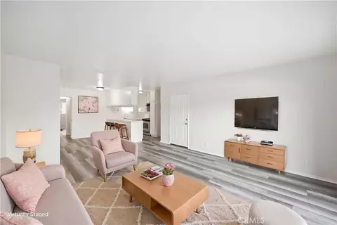 406 W Regent St #13, Inglewood, CA 90301