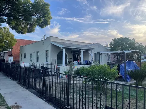 4056 E 55 St, Maywood, CA 90270