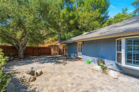 Exterior - 6489 Alta Gracia, Tujunga, CA 91042 photo 15 of 16