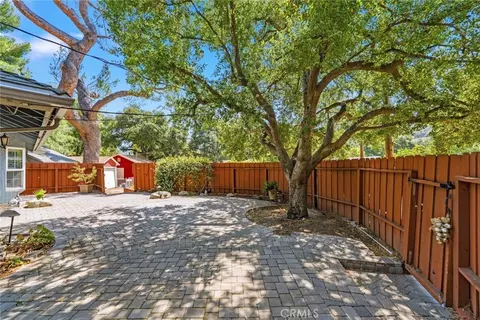 Exterior - 6489 Alta Gracia, Tujunga, CA 91042 photo 13 of 16