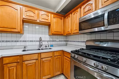 Kitchen - 6489 Alta Gracia, Tujunga, CA 91042 photo 3 of 3