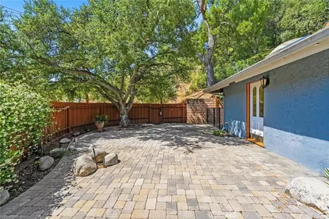 Exterior - 6489 Alta Gracia, Tujunga, CA 91042 photo 5 of 16