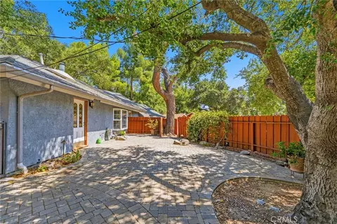 Exterior - 6489 Alta Gracia, Tujunga, CA 91042 photo 12 of 16