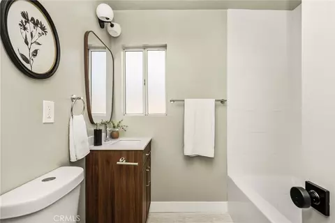 Bath - 16150 E Queenside, Covina, CA 91722 photo 3 of 3