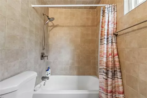 Bath - 706 E Palmer, Compton, CA 90221 photo 5 of 5
