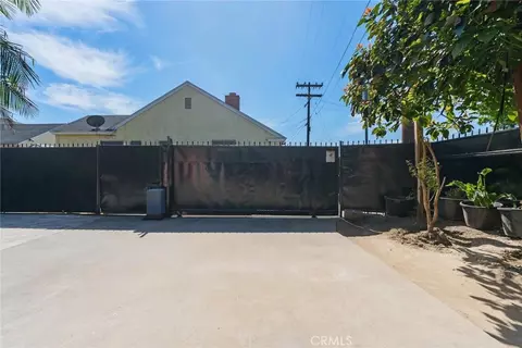 Exterior - 706 E Palmer, Compton, CA 90221 photo 5 of 6