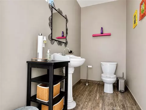 Bath - 8734 Parrot Ave, Downey, CA 90240 photo 4 of 4