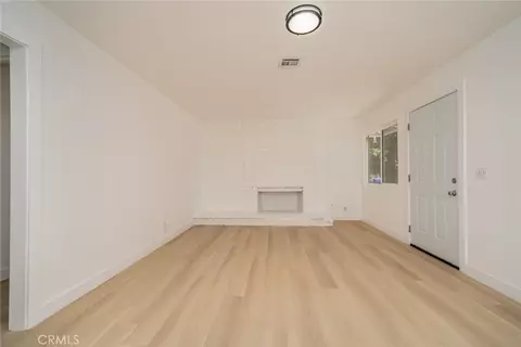 Living - 13336 Mohawk Rd, Apple Valley, CA 92308 photo 1 of 7