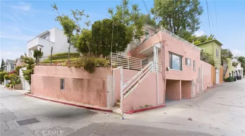 3901 De Longpre Ave, Los Angeles, CA 90027
