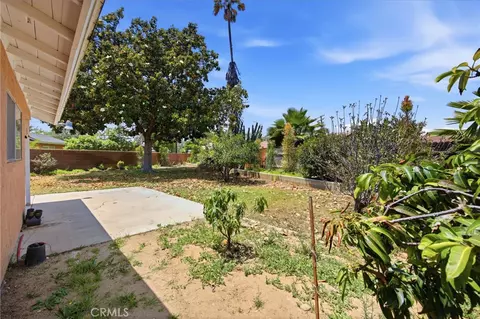 Exterior - 8231 Carnation Ct, Riverside, CA 92503 photo 13 of 20