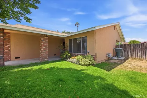 Exterior - 8231 Carnation Ct, Riverside, CA 92503 photo 6 of 20