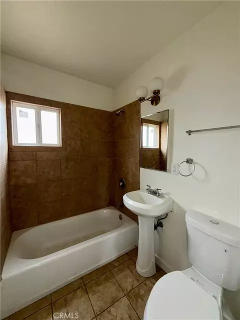 Bath - 4949 E San Carlos, Compton, CA 90221 photo 1 of 1