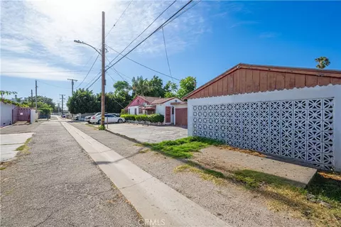 410 N N Spg, Compton, CA 90221 photo 5