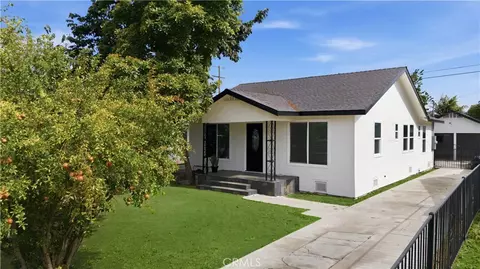 2833 Hill St, Huntington Park, CA 90255