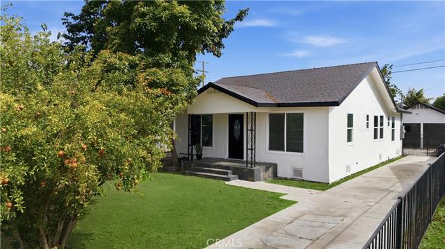 2833 Hill St, Huntington Park, CA 90255