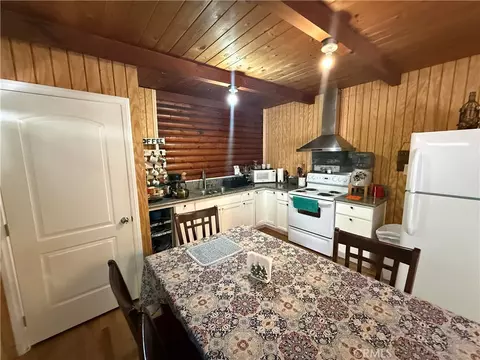 Kitchen - 326 Glenn, Lytle Creek, CA 92358 photo 2 of 2
