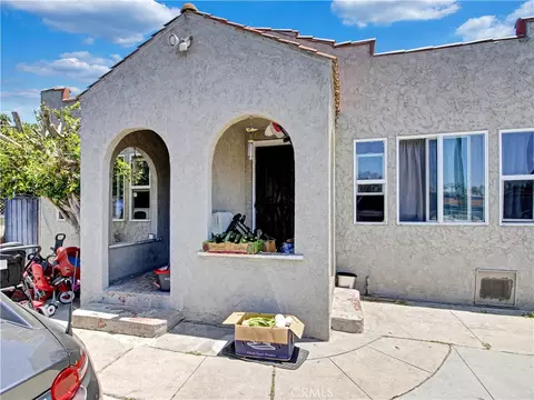 5420 Manhattan Pl, Los Angeles, CA 90062