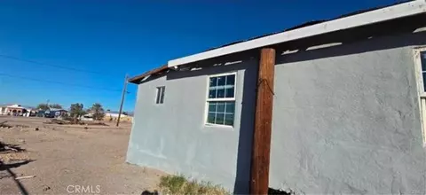 212 Gilman St, Needles, CA 92363 photo 2