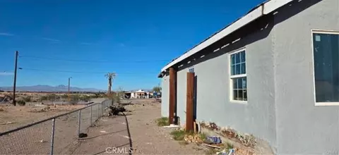 212 Gilman St, Needles, CA 92363 photo 3