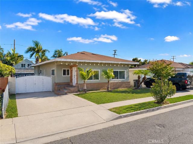 2980 Oakwood Ave, Lynwood, CA 90262