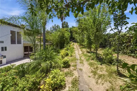 Exterior - 1453 Timberlane, Riverside, CA 92506 photo 8 of 12