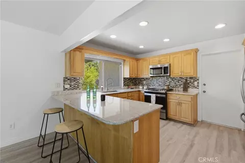 Kitchen - 1453 Timberlane, Riverside, CA 92506 photo 3 of 3