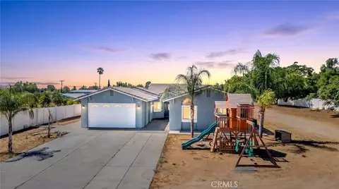 22735 Markham St, Perris, CA 92570 photo 2