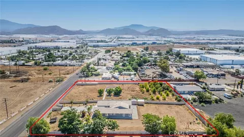 22735 Markham St, Perris, CA 92570 photo 49