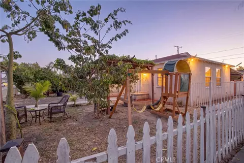 Exterior - 2011 N Grape, Compton, CA 90222 photo 3 of 19