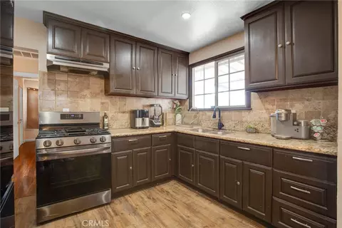 Kitchen - 2011 N Grape, Compton, CA 90222 photo 2 of 3