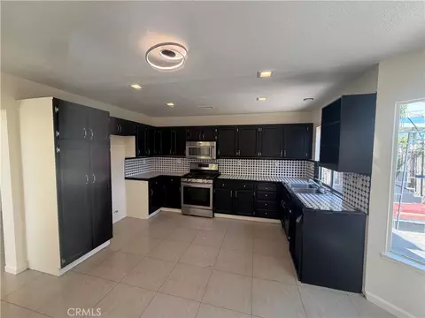 Kitchen - 507 Coudures Way, Perris, CA 92571 photo 1 of 3