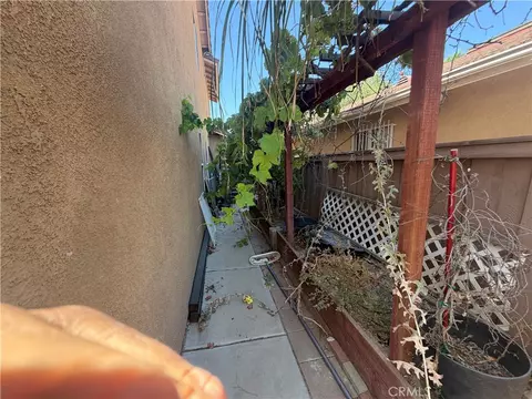 Exterior - 507 Coudures Way, Perris, CA 92571 photo 10 of 11