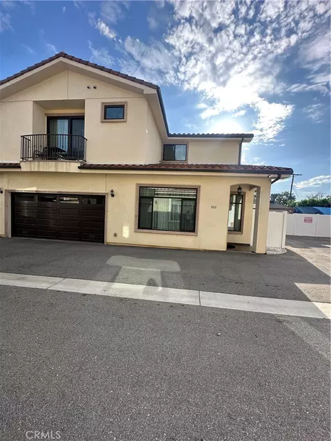 7611 Lilly Way, North Hollywood, CA 91605