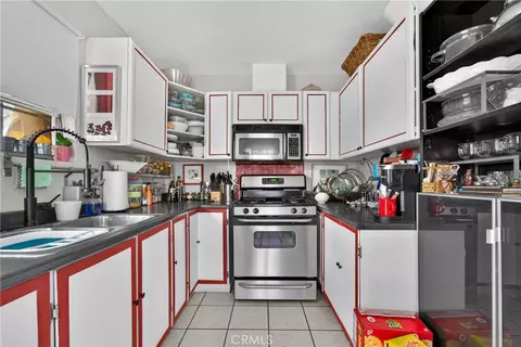 Kitchen - 400 W Maple St, Compton, CA 90220 photo 1 of 1