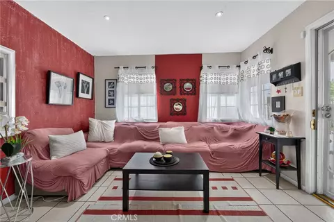 Living - 400 W Maple St, Compton, CA 90220 photo 1 of 1