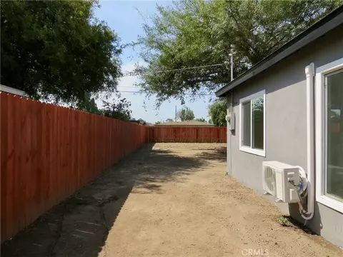 Exterior - 4950 E San Rafael, Compton, CA 90221 photo 6 of 11