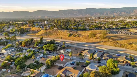 View/Area - 244 N Glenwood St, Colton, CA 92324 photo 3 of 6