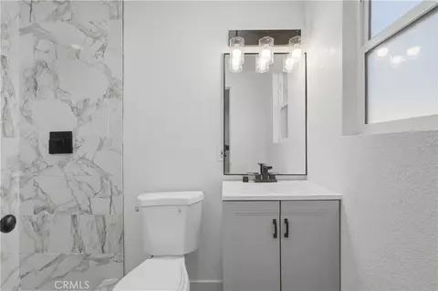 Bath - 244 N Glenwood St, Colton, CA 92324 photo 2 of 4