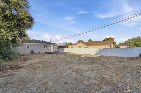 Exterior - 244 N Glenwood St, Colton, CA 92324 photo 1 of 2