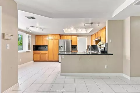 Kitchen - 9946 Mangrove, Rancho Cucamonga, CA 91730 photo 4 of 6