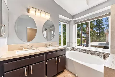 Bath - 9946 Mangrove, Rancho Cucamonga, CA 91730 photo 6 of 9