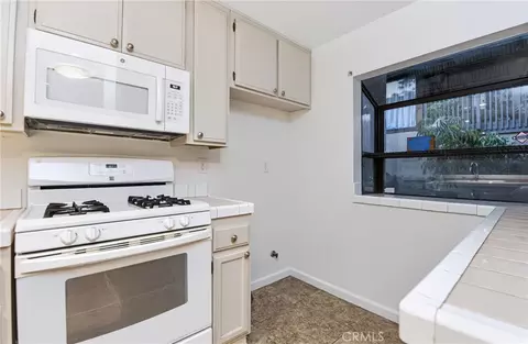 Kitchen - 4140 Workman Mill Rd #166, Whittier, CA 90601 photo 4 of 4