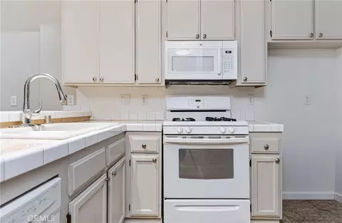 Kitchen - 4140 Workman Mill Rd #166, Whittier, CA 90601 photo 1 of 4